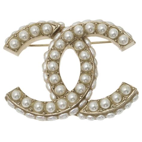 chanel pearl brooch replica|vintage Chanel brooch.